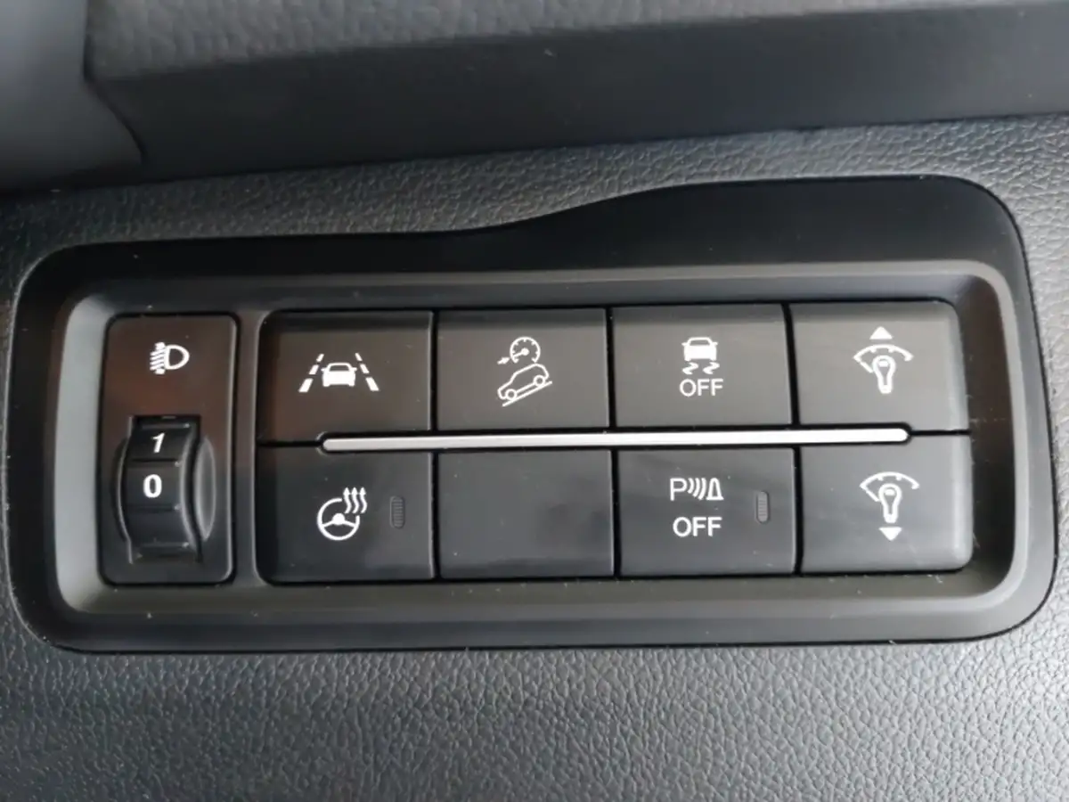2024-dacia-jogger-10-tce-extreme-big-18