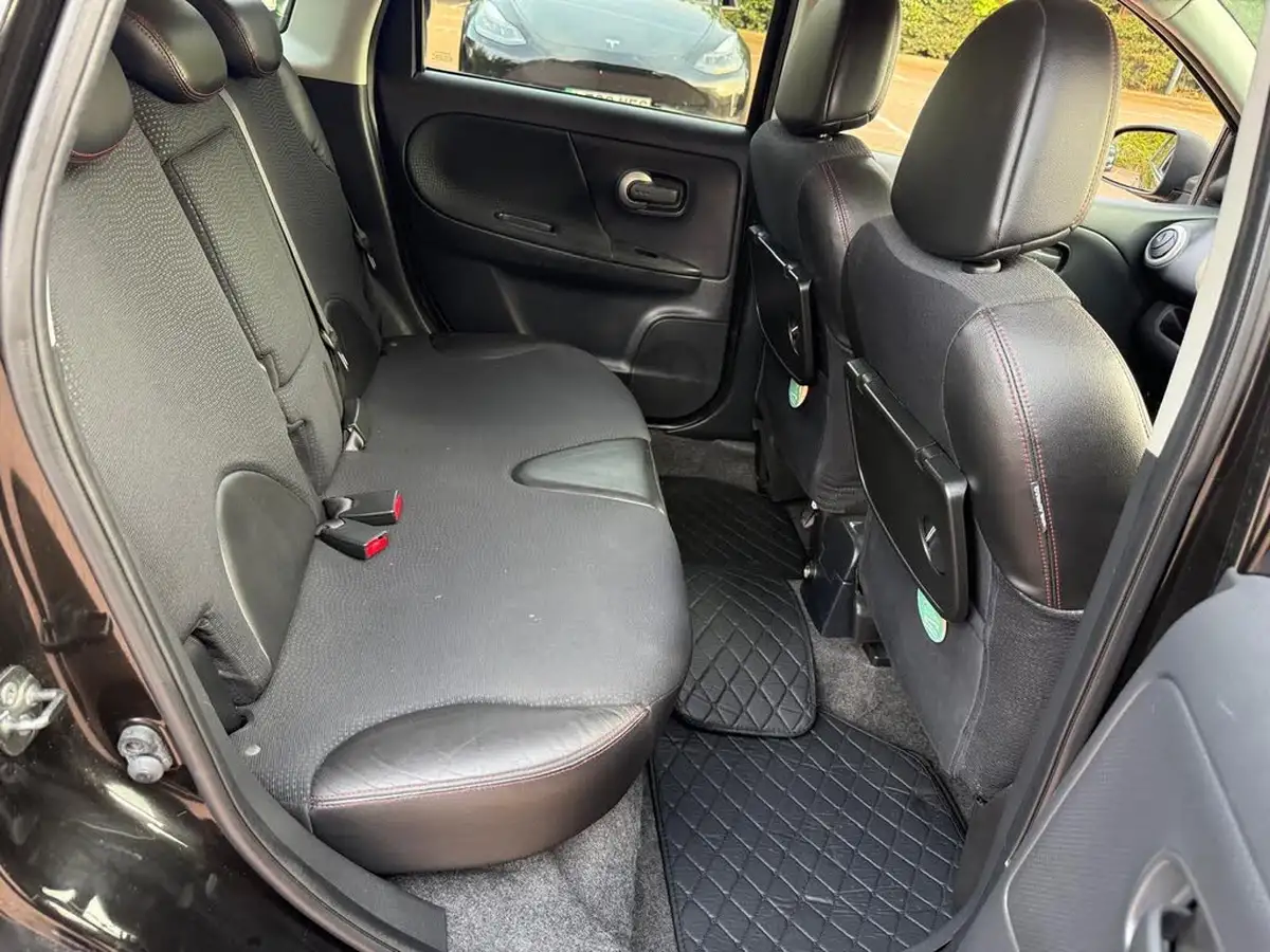 2011-nissan-note-16-tekna-auto-big-30