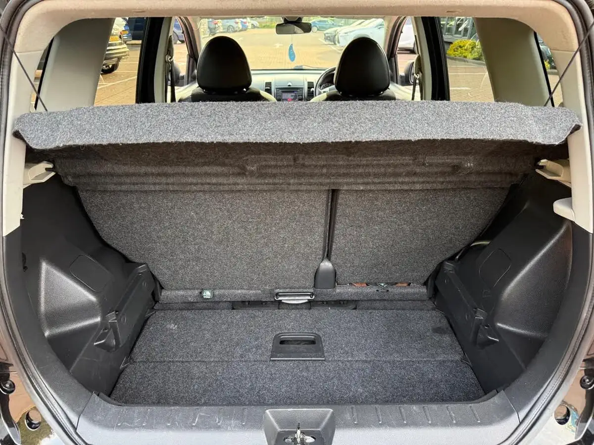 2011-nissan-note-16-tekna-auto-big-34
