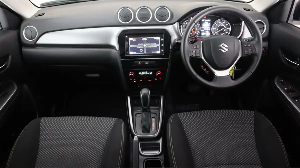 2020-suzuki-vitara-14-boosterjet-sz-t-140ps-auto-big-13