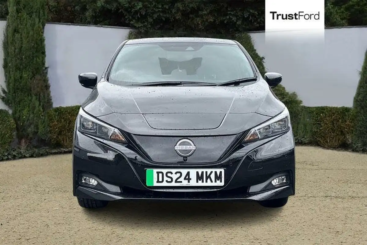 2024-nissan-leaf-e-tekna-39kwh-big-5