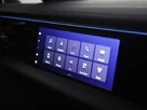 2025-porsche-macan-e-electric-small-19