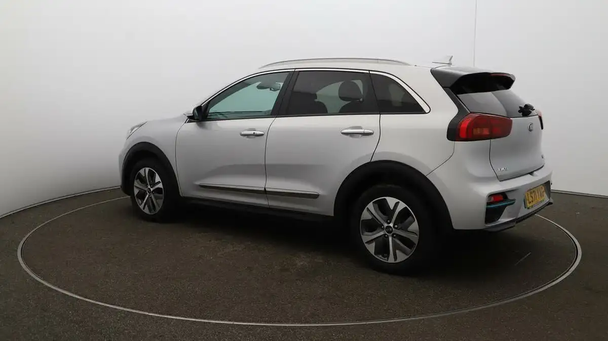 2021-kia-e-niro-ev-4-big-37