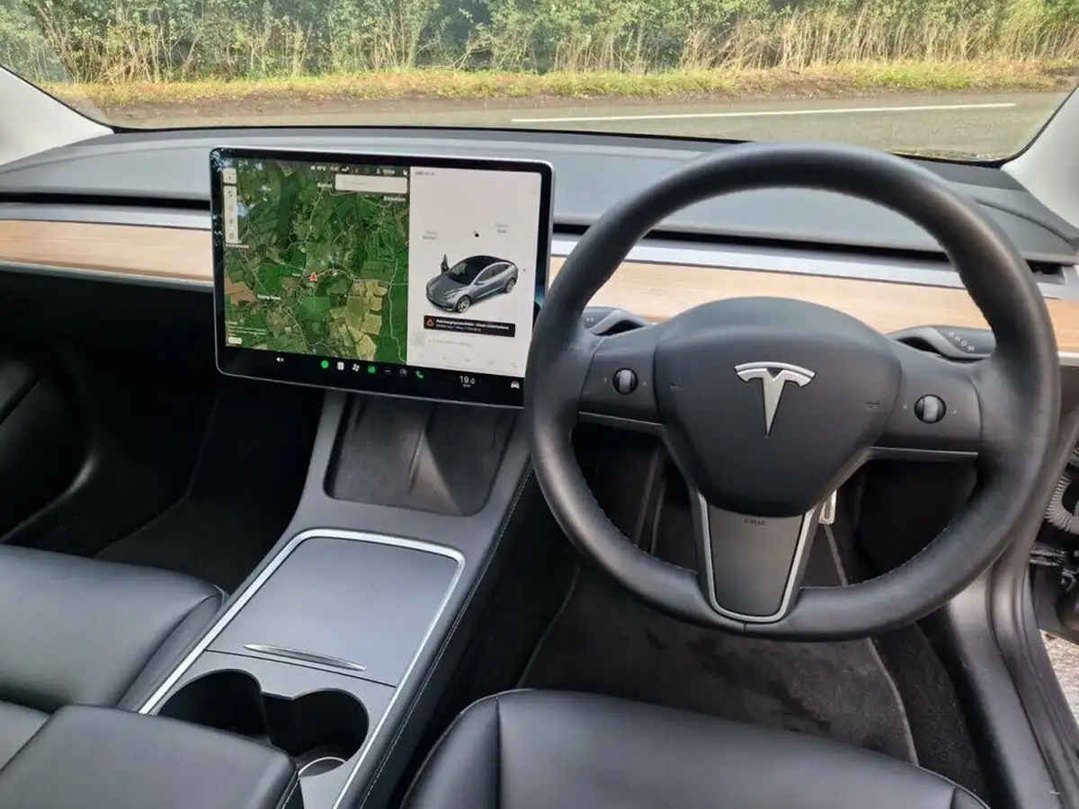 2021-tesla-model-3-e-standard-plus-big-24