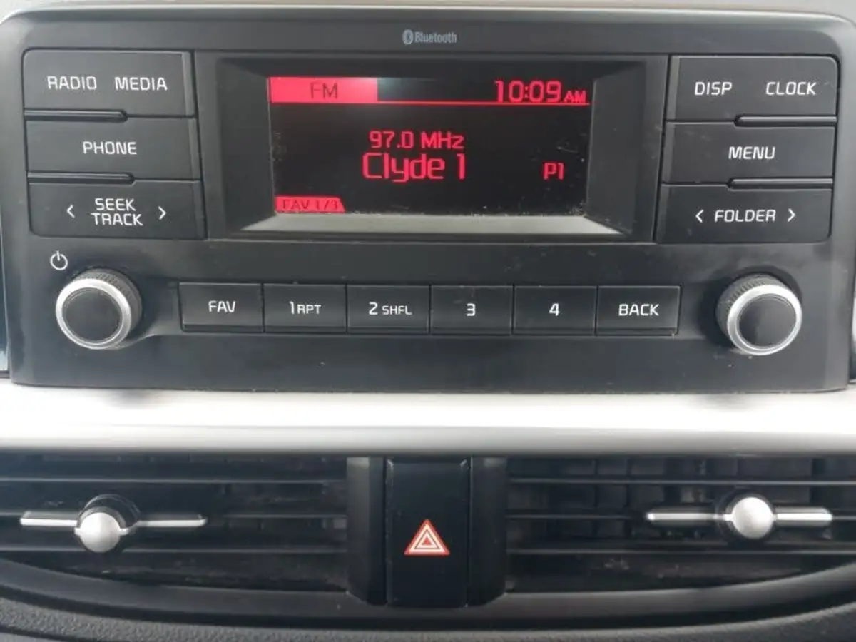 2020-kia-picanto-10-2-big-9