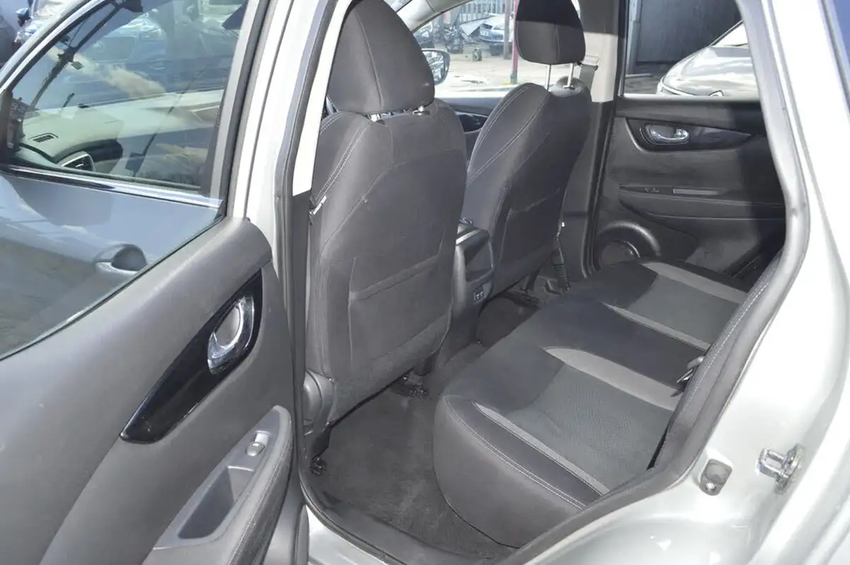 2020-nissan-qashqai-13-dig-t-n-connecta-160ps-auto-big-9