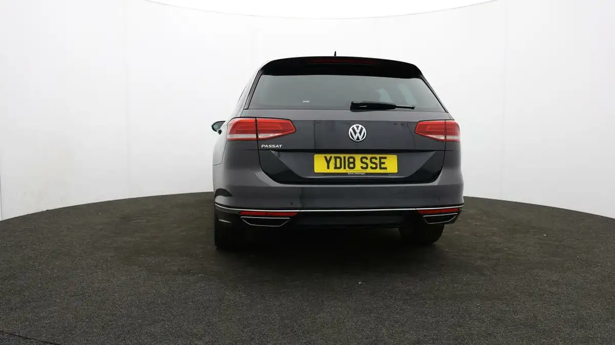 2018-volkswagen-passat-20tdi-r-line-150ps-ss-estate-5d-dsg-big-41