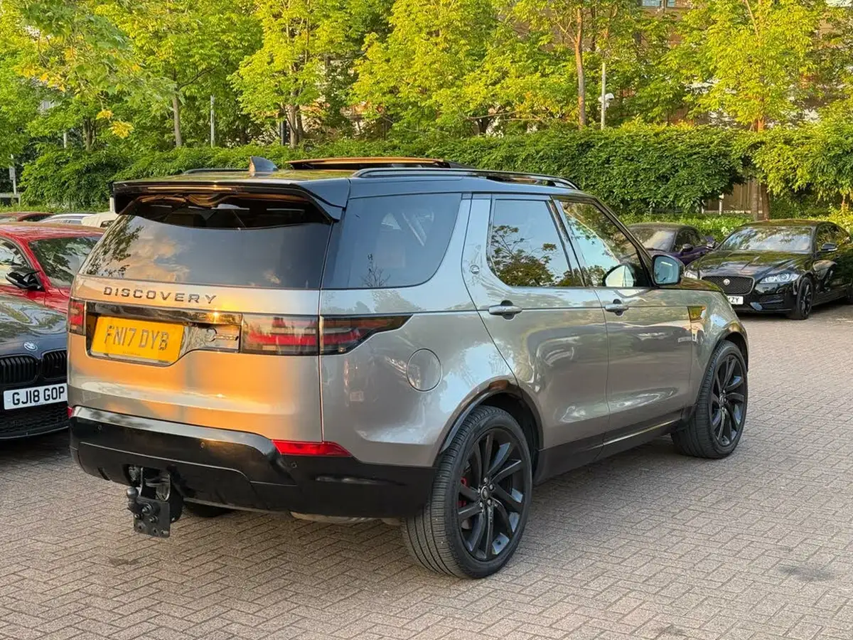 2017-land-rover-discovery-30td6-first-edition-big-4