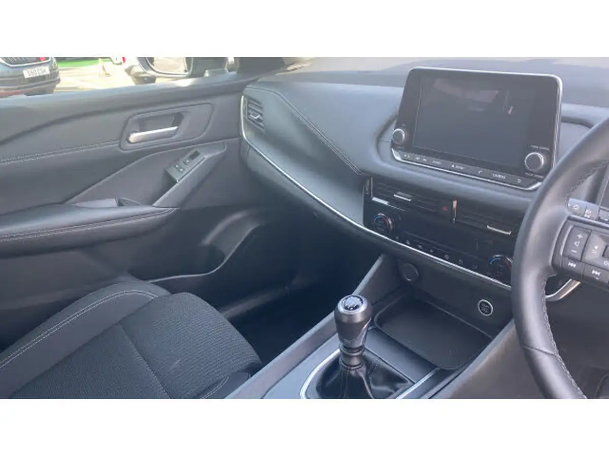2024-nissan-qashqai-13-dig-t-acenta-premium-140ps-big-13