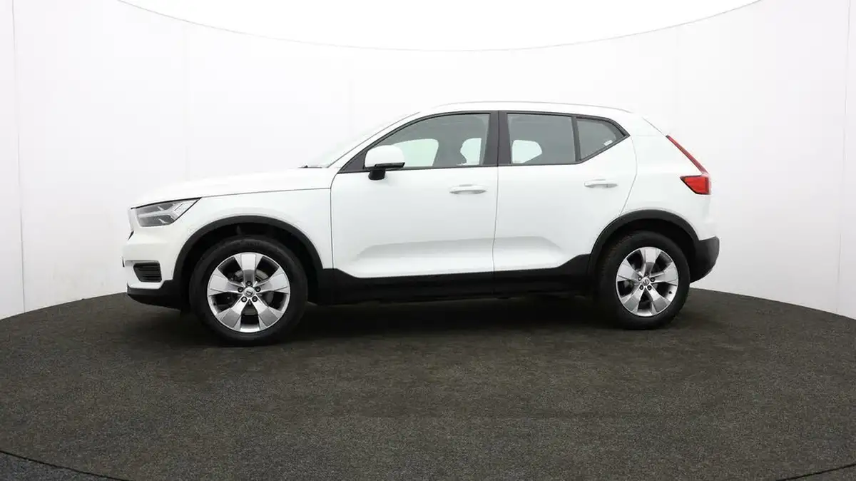 2020-volvo-xc40-20td-d3-momentum-geartronic-big-65
