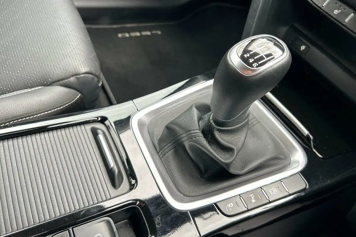 2021-kia-xceed-15-t-gdi-4-big-29