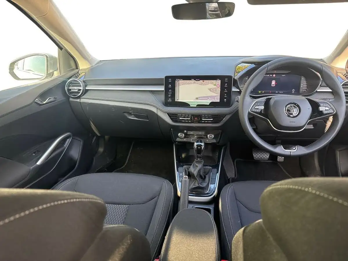 2024-skoda-fabia-15-tsi-se-l-big-12