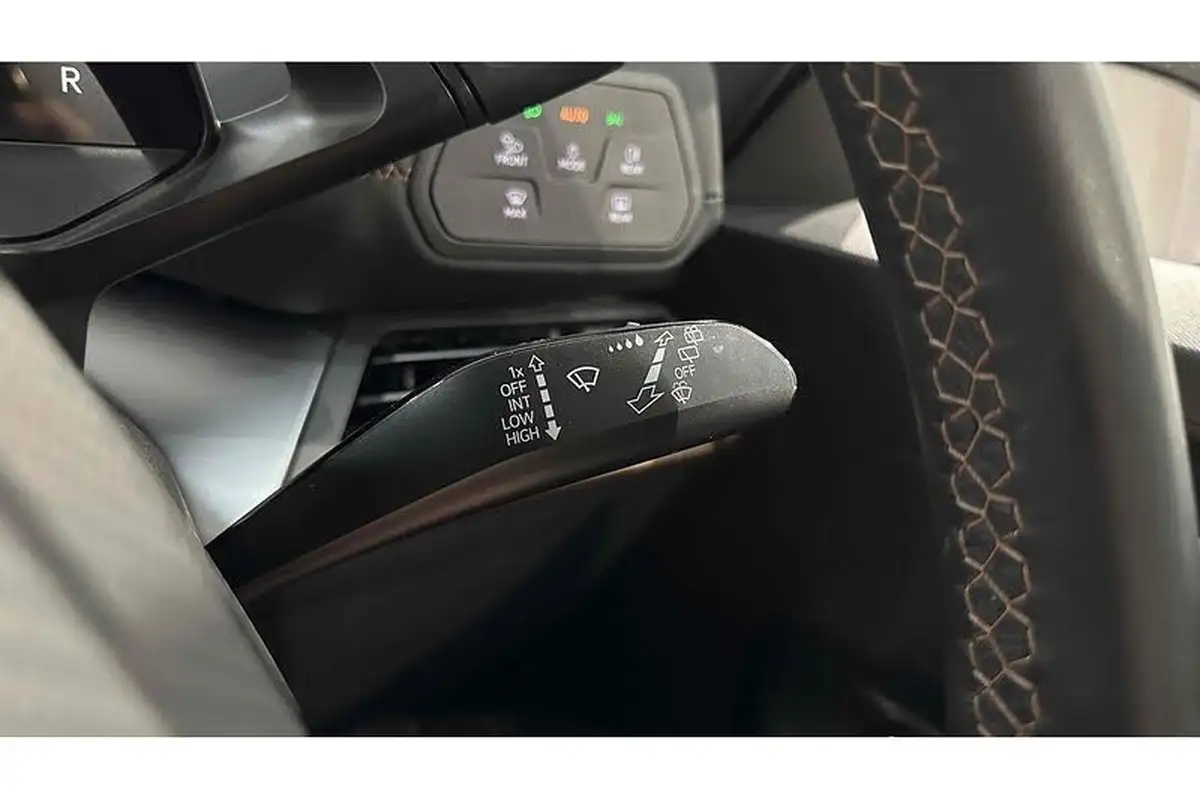 2023-cupra-born-e-v1-204ps-big-37
