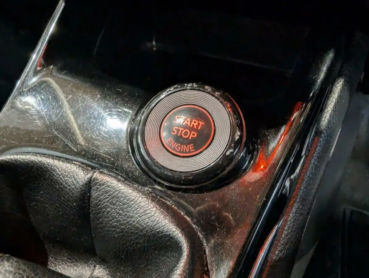 2014-nissan-pulsar-15dci-tekna-big-32