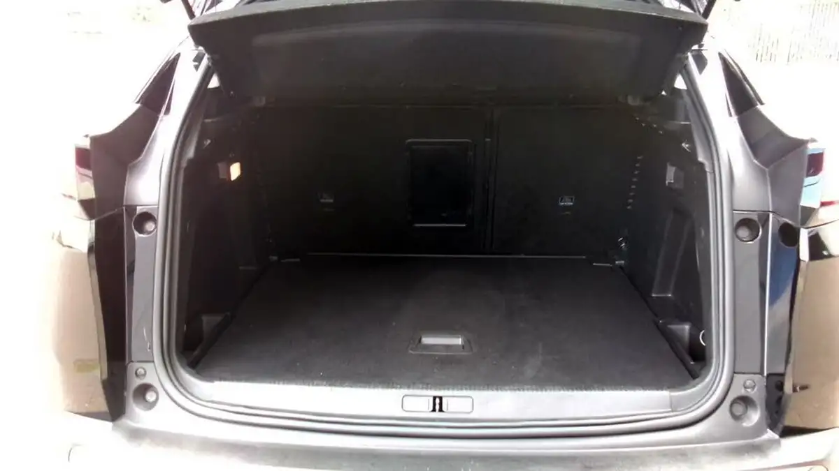 2019-peugeot-3008-suv-15-bluehdi-active-eat8-big-9