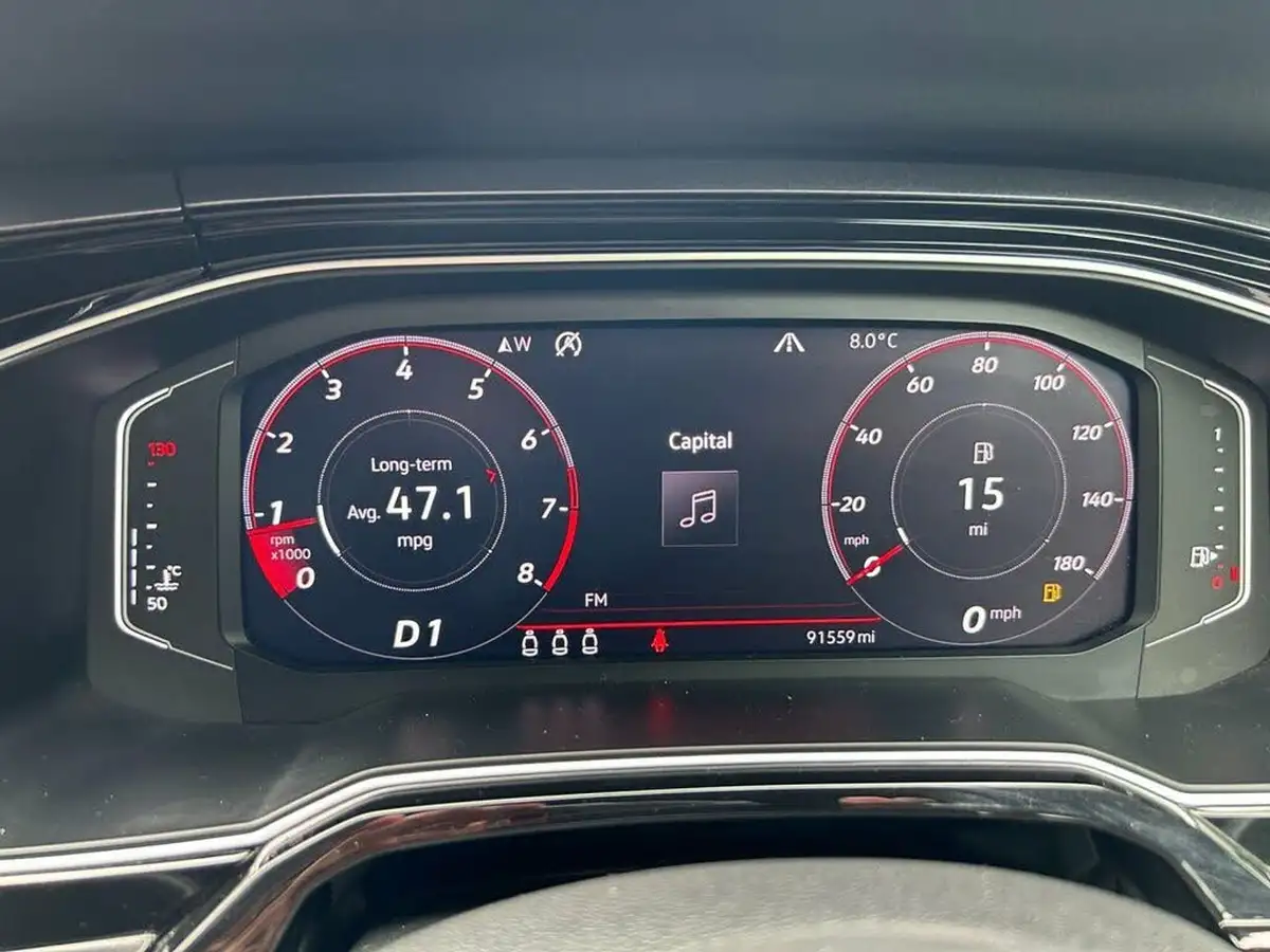 2019-volkswagen-polo-20-tsi-gti-big-14