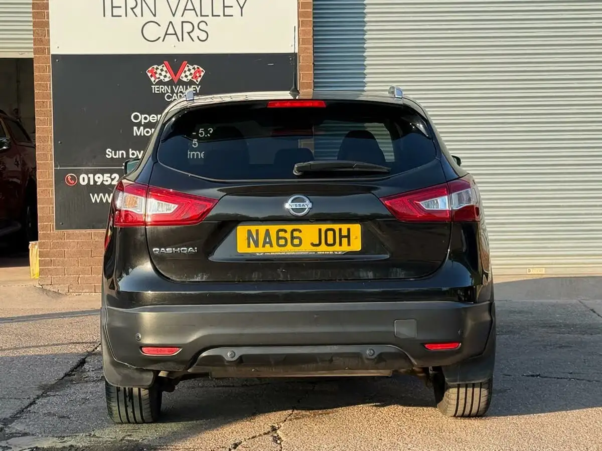 2016-nissan-qashqai-16dci-tekna-4x4-big-34