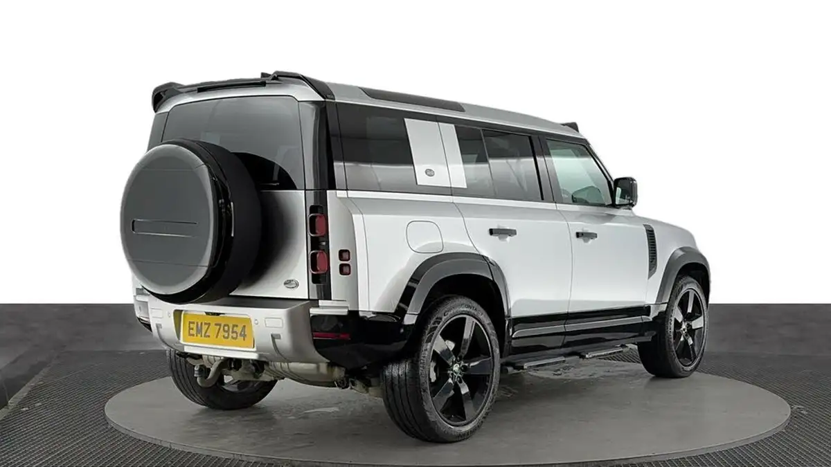 2020-land-rover-110-defender-20-d240-s-110-big-3