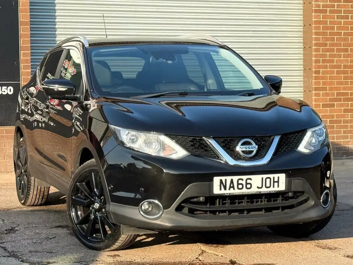 2016-nissan-qashqai-16dci-tekna-4x4-big-10