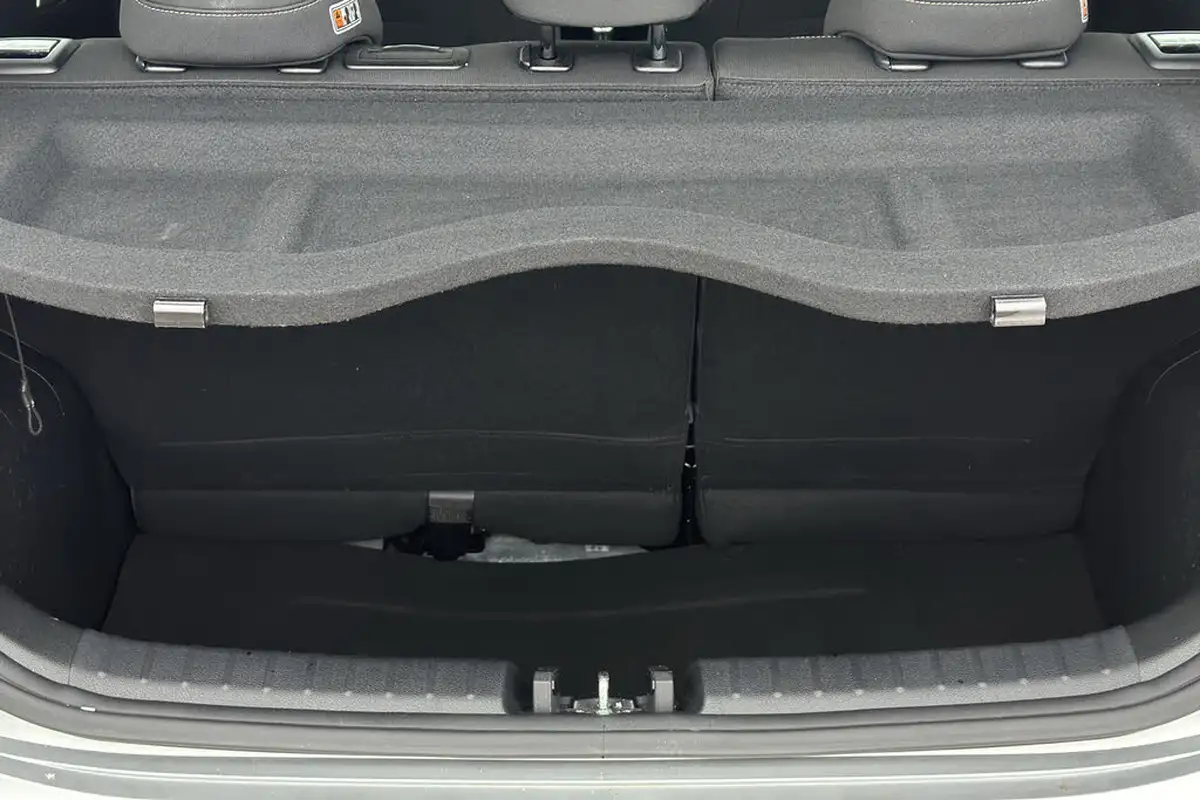 2018-kia-picanto-10-2-65bhp-adap-big-17
