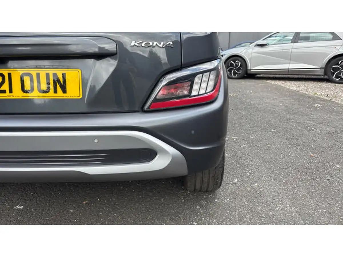 2021-hyundai-kona-10-t-gdi-premium-48-volt-mhev-big-38