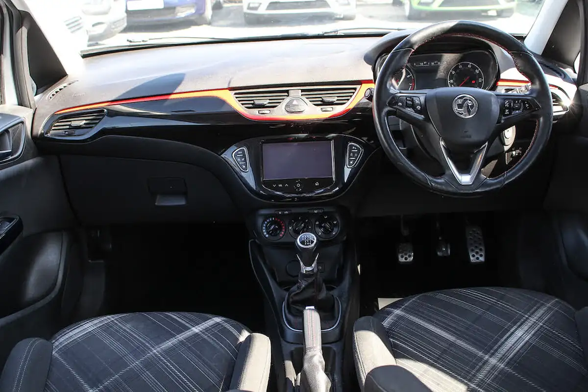 2015-vauxhall-corsa-14i-16v-turbo-sri-vx-line-3d-big-21