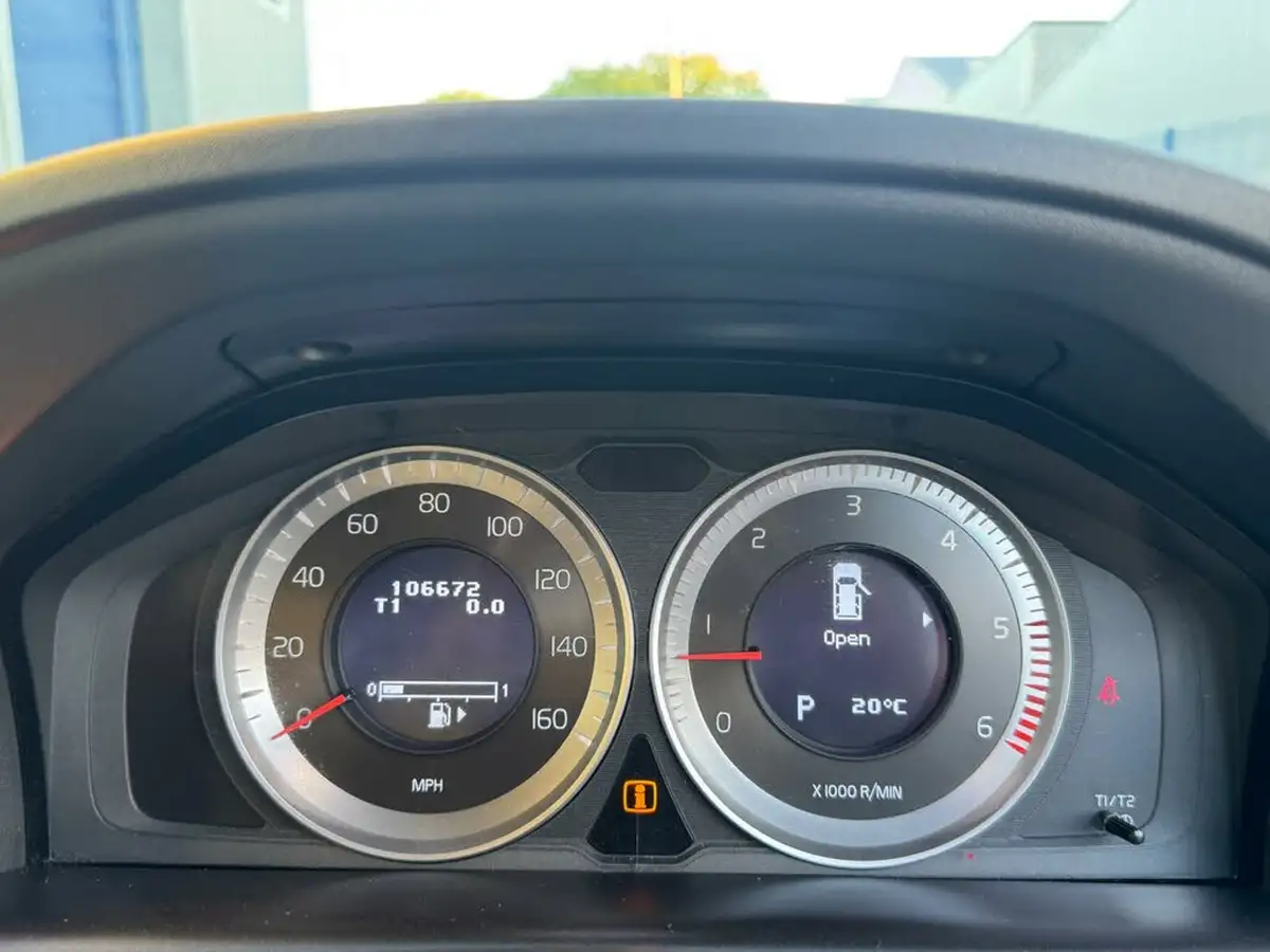 2012-volvo-xc60-24td-d3-se-lux-geartronic-big-39