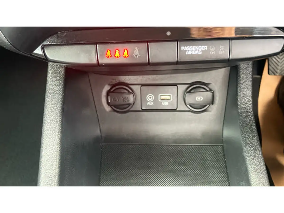 2020-hyundai-i20-12-se-big-20