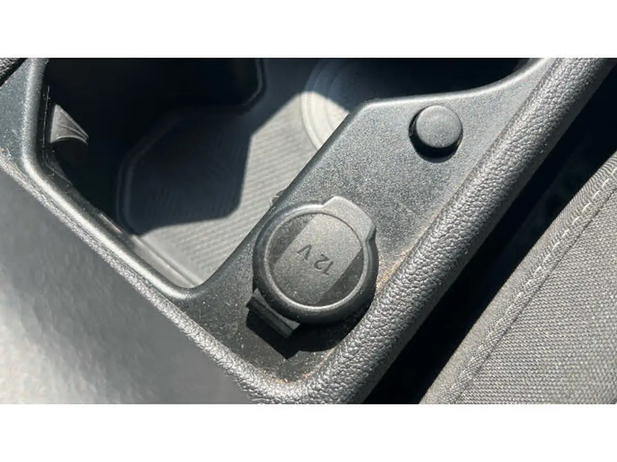 2022-volkswagen-golf-15-tsi-life-150ps-hatchback-big-26