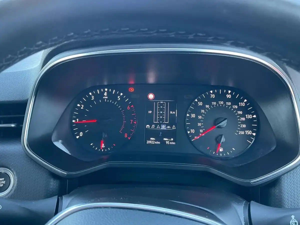 2020-renault-clio-10-sce-iconic-75bhp-big-31