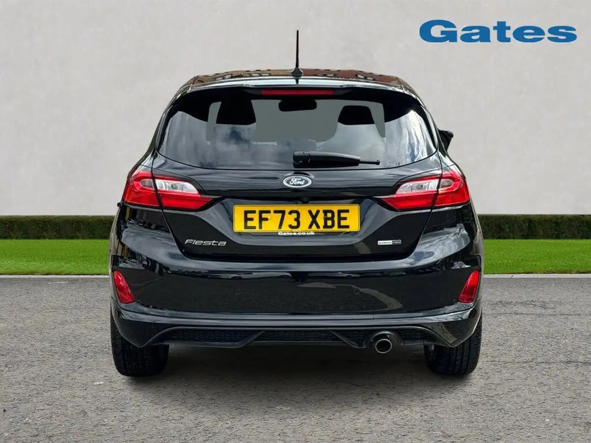 2023-ford-fiesta-big-5