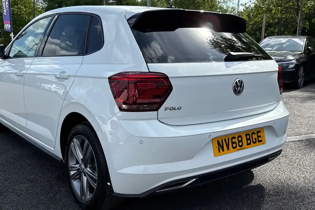 2018-volkswagen-polo-10-tsi-r-line-95ps-5d-big-7