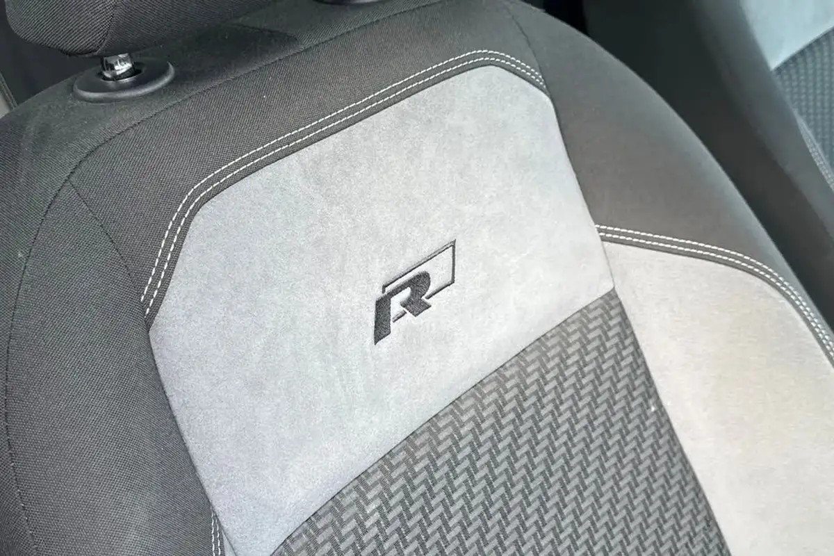 2018-volkswagen-polo-10-tsi-r-line-95ps-5d-big-31