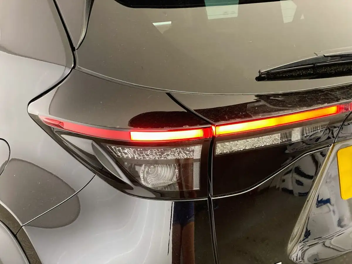 2022-toyota-yaris-cross-15-vvt-i-excel-awd-i-big-36