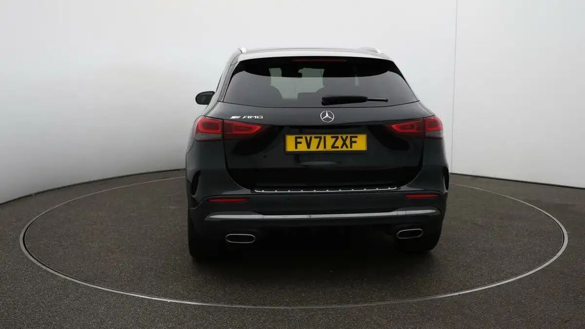 2022-mercedes-benz-gla-class-13-gla-180-amg-line-premium-big-57