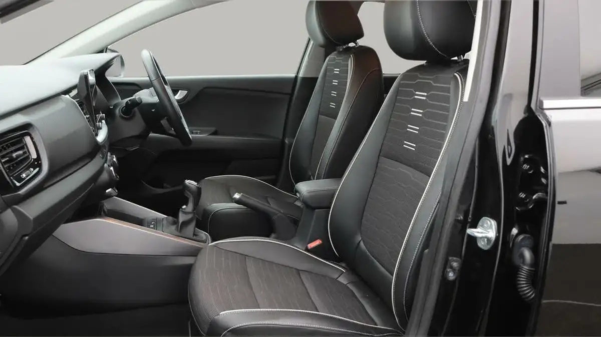 2022-kia-stonic-10-t-gdi-gt-line-118bhp-48v-big-14