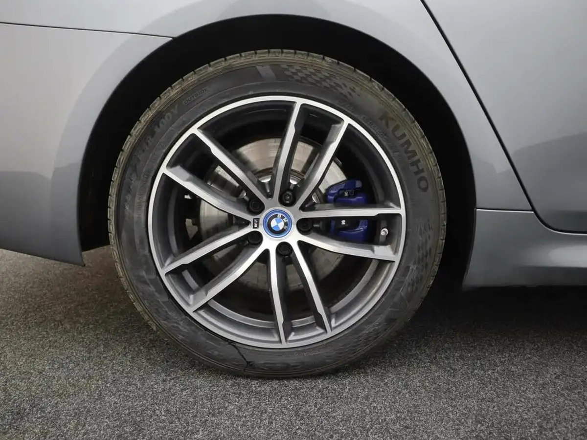 2022-bmw-5-series-20-530e-m-sport-saloon-4d-big-6