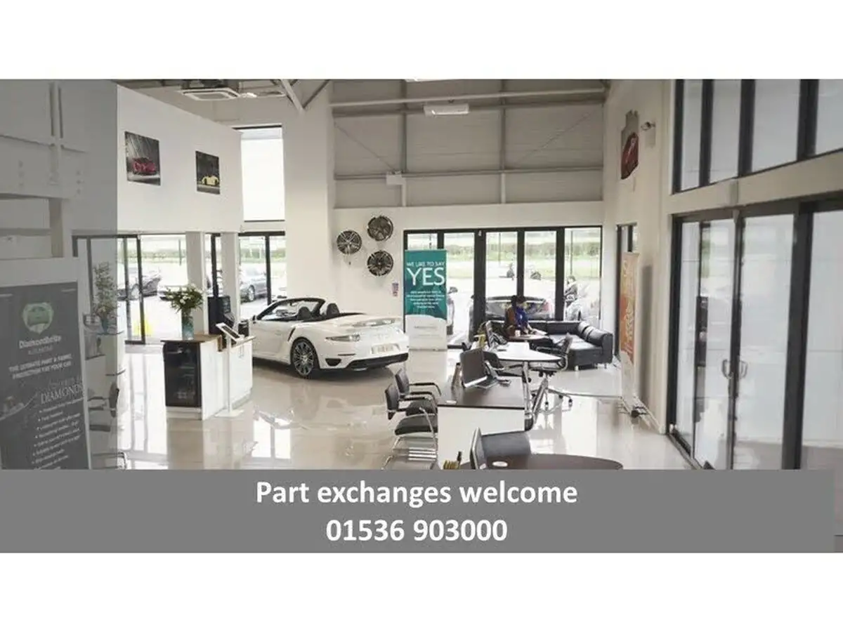 2021-renault-zoe-e-iconic-110ps-r110ev50-rapid-charge-big-12