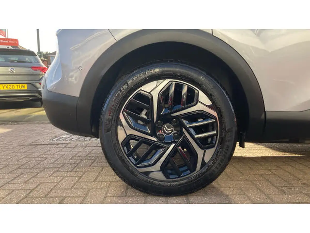 2021-citroen-c4-12-puretech-shine-130ps-big-6