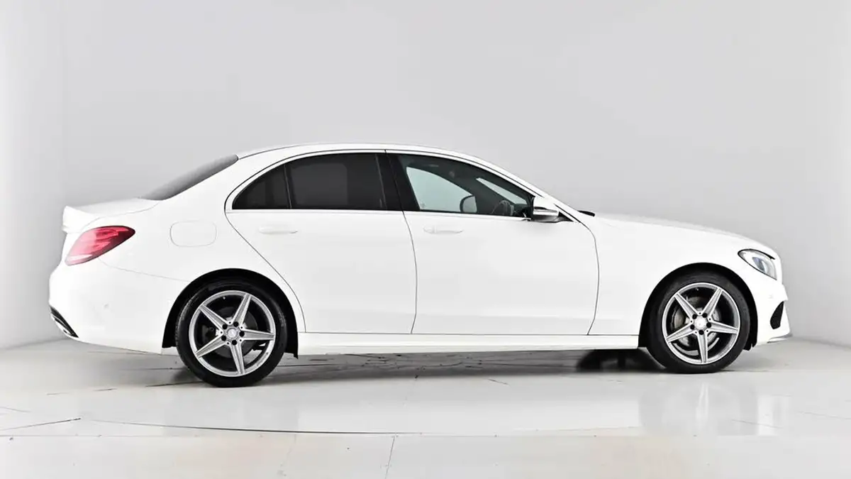 2016-mercedes-benz-c-class-21d-c220d-amg-line-170ps-ss-saloon-4d-auto-big-76
