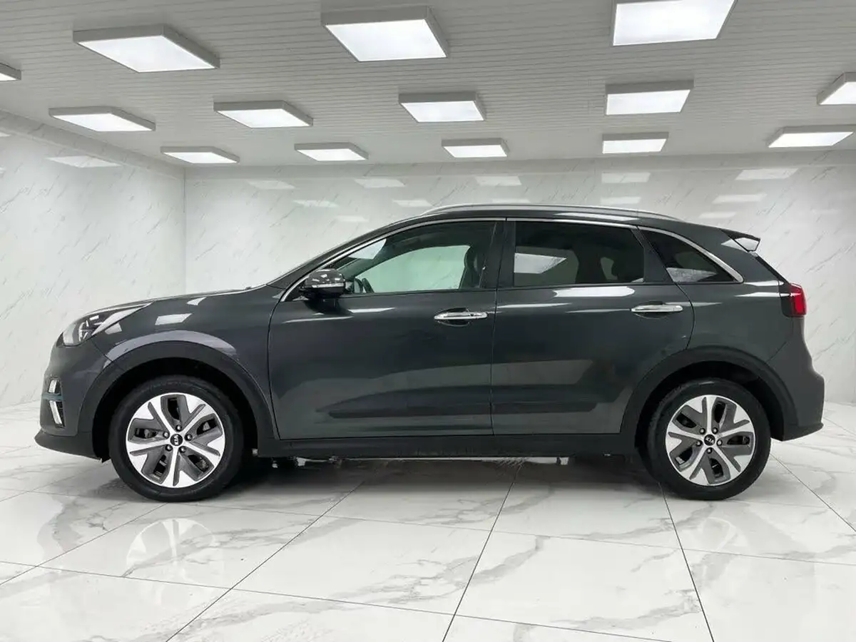 2021-kia-e-niro-ev-3-big-14