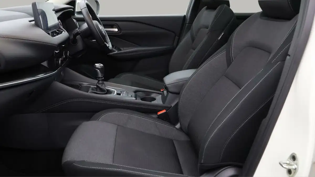 2022-nissan-qashqai-13-dig-t-n-connecta-140ps-big-13