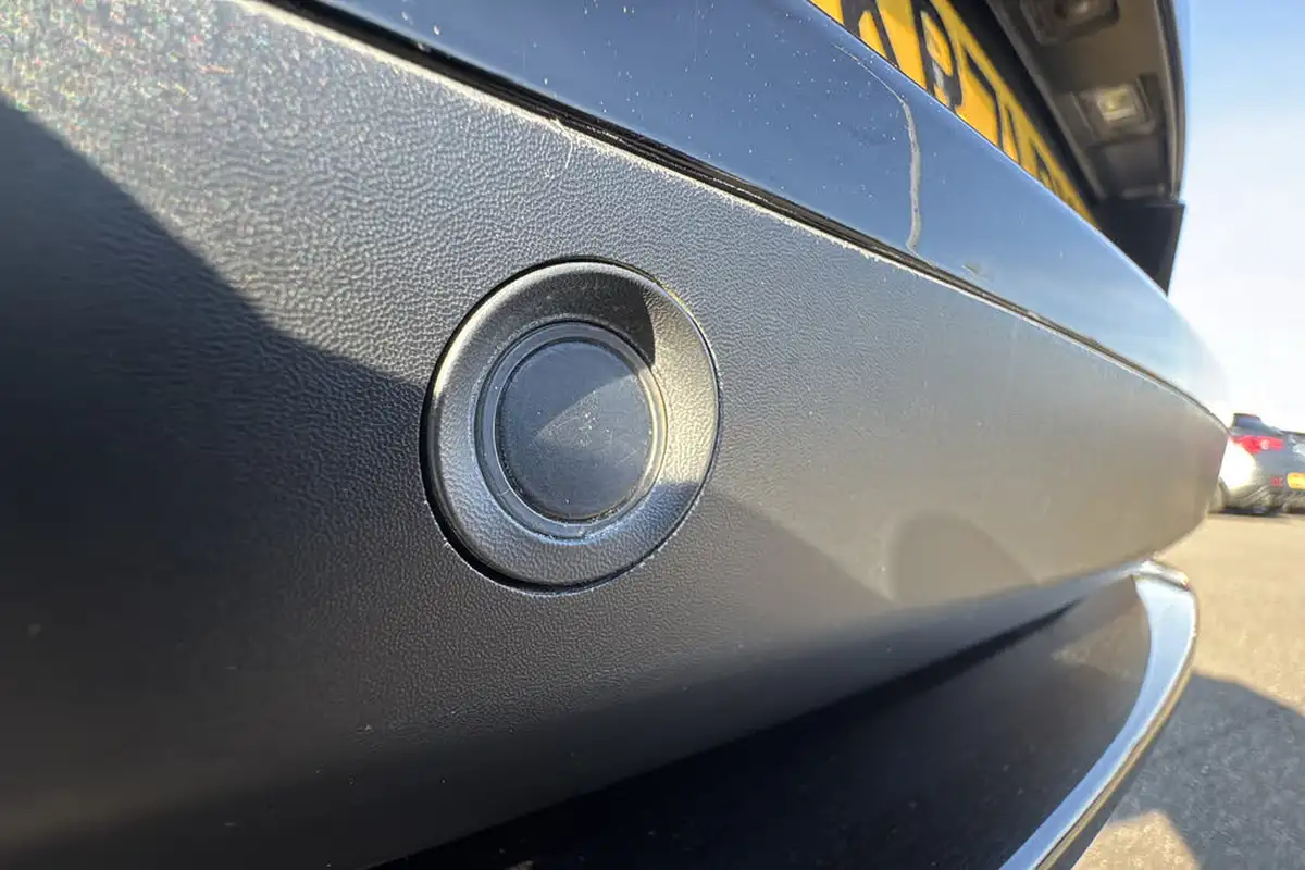 2021-jaguar-i-pace-ev400-black-big-37