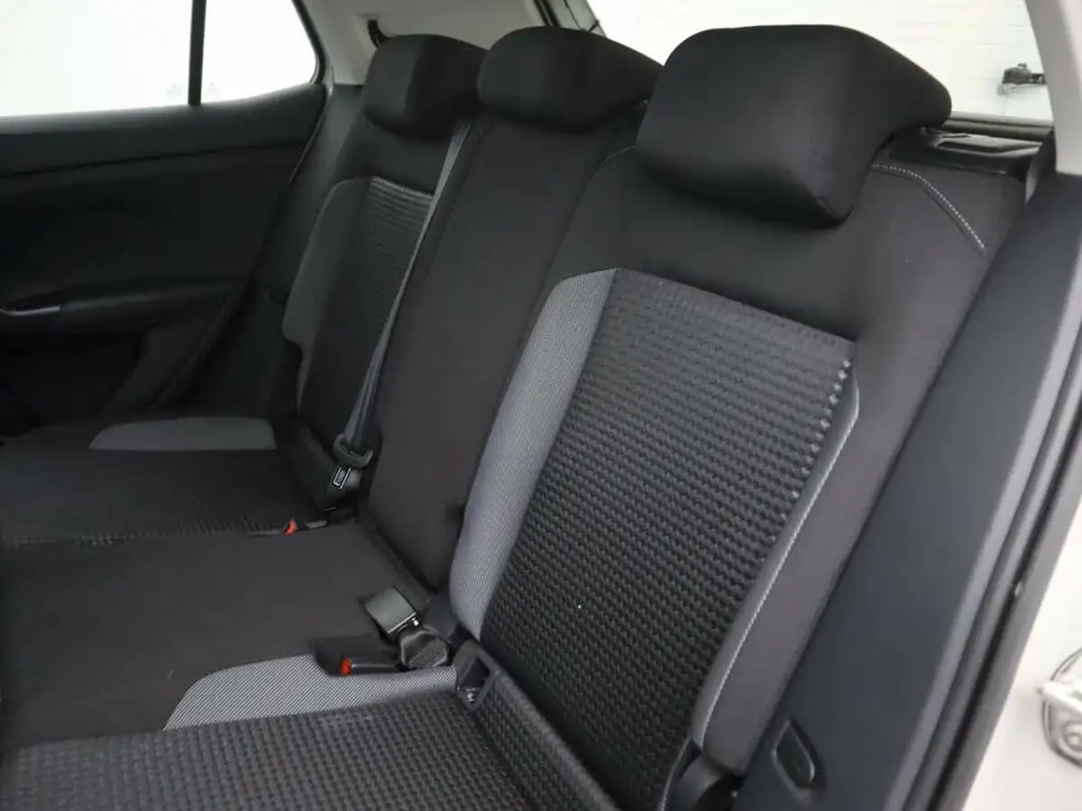 2021-volkswagen-t-cross-10-tsi-active-95ps-big-14