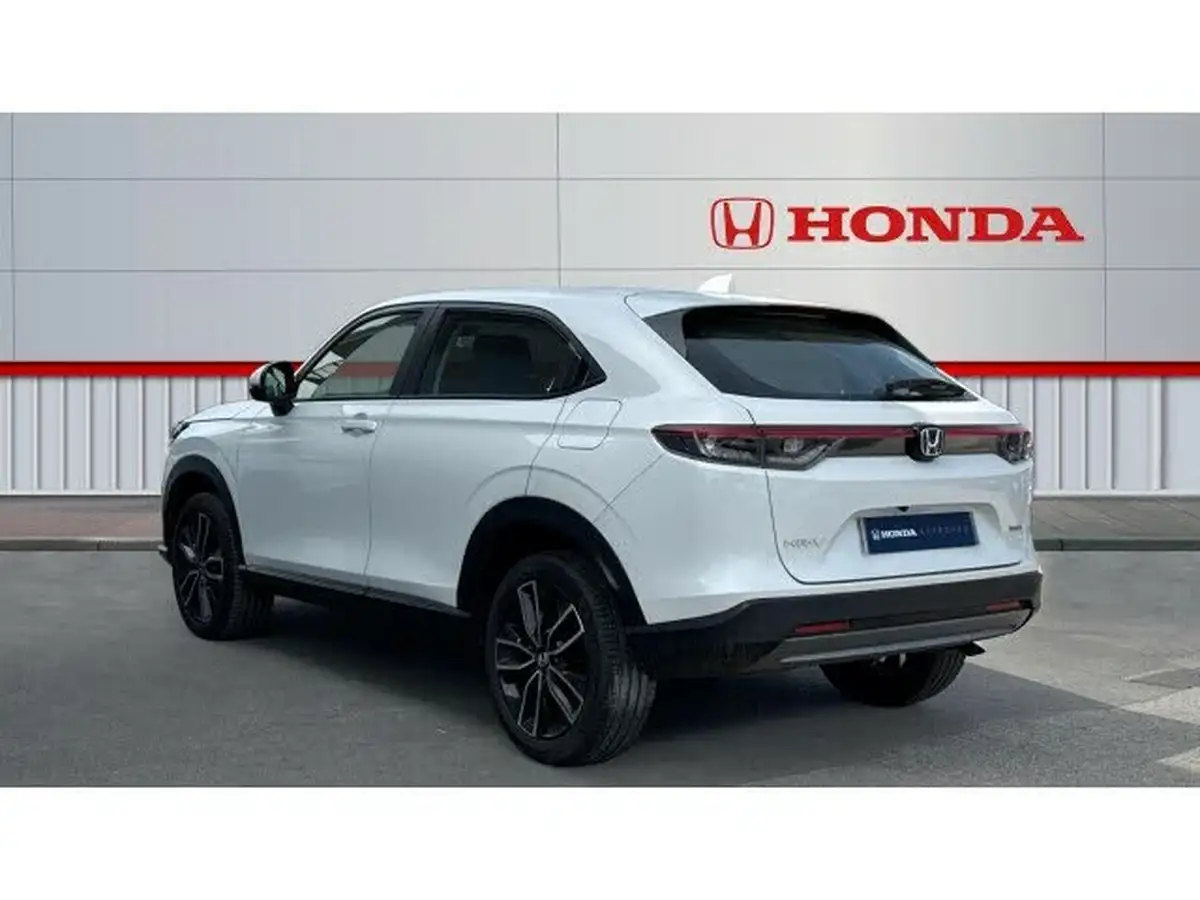 2022-honda-hr-v-15-i-mmd-elegance-big-2