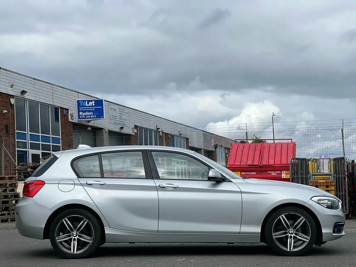 2016-bmw-1-series-15td-116d-sport-5d-big-6