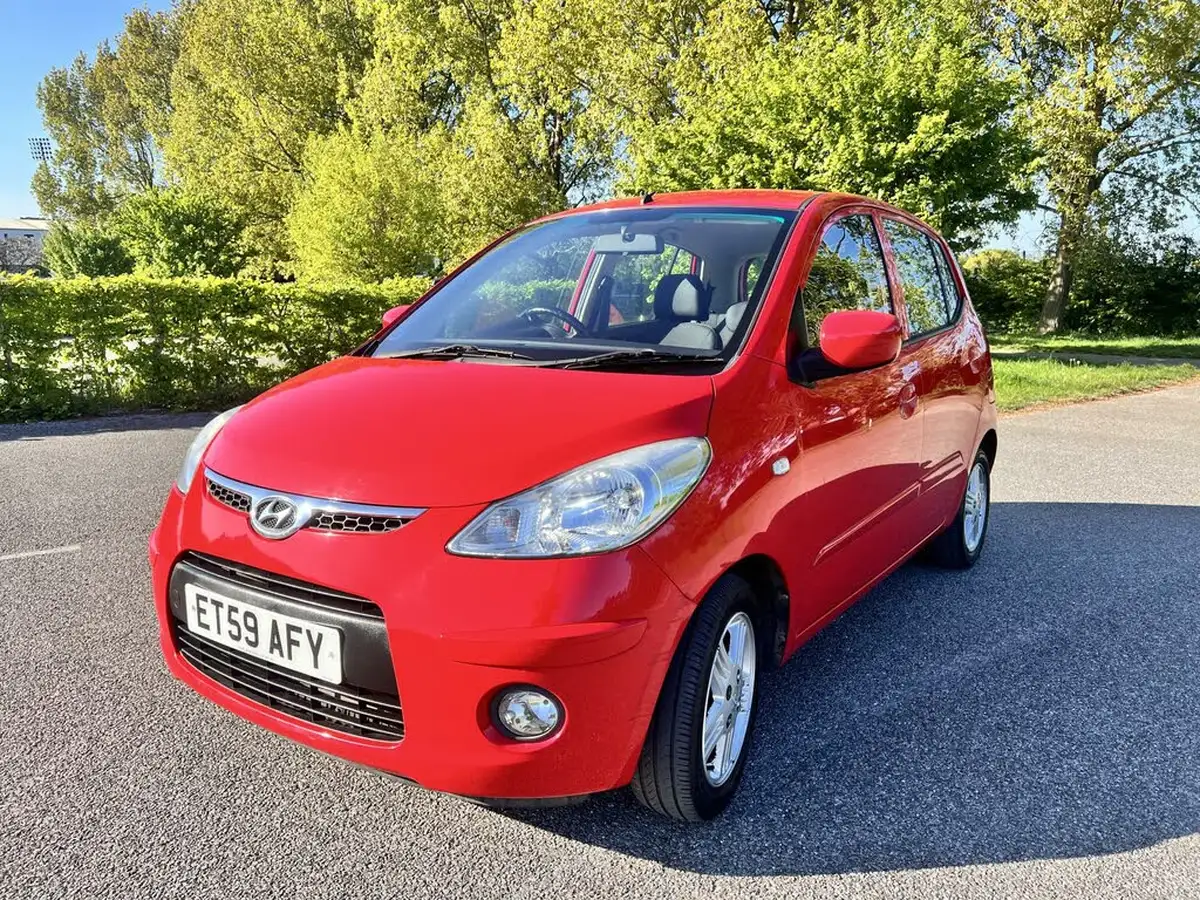 2010-hyundai-i10-11-edition-big-2