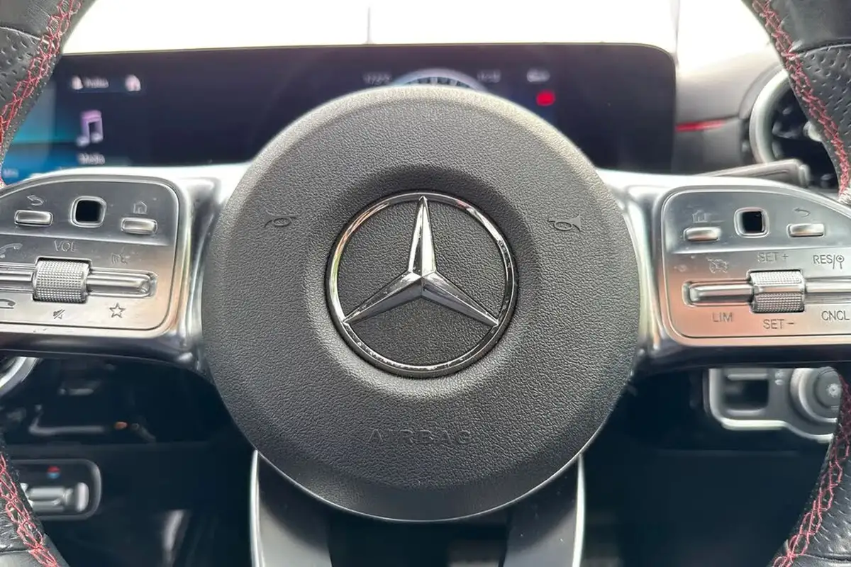 2021-mercedes-benz-a-class-13-a180-amg-line-executive-hatchback-5d-7g-dct-big-34