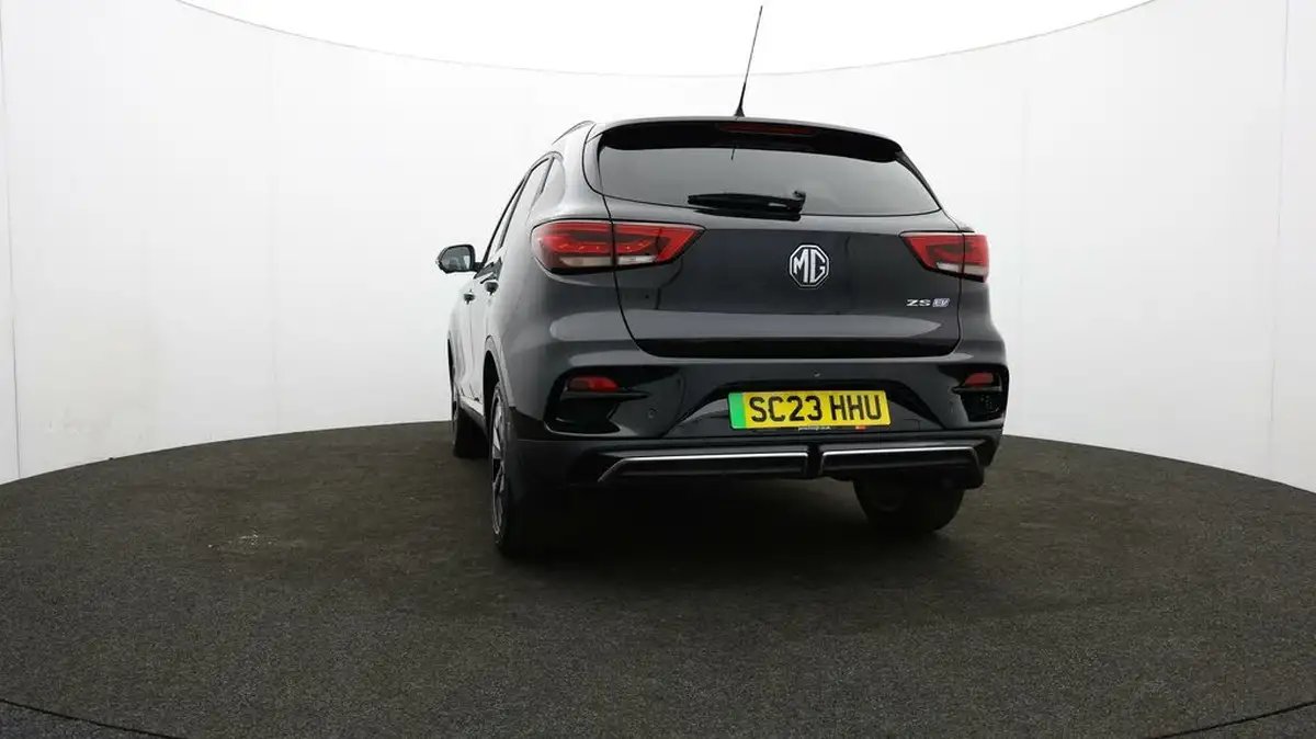 2023-mg-zs-suv-e-trophy-connect-ev-156ps-long-range-big-25