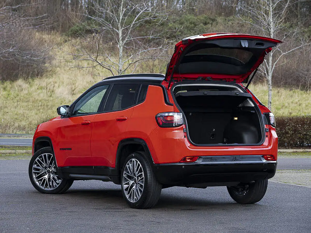 2024-jeep-compass-15-altitude-big-16